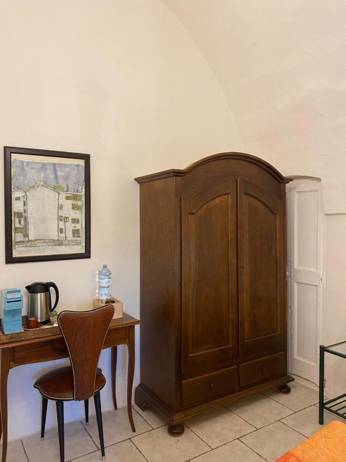 Bed and Breakfast La Guendalina Masseria E Casa Particular Монополи Экстерьер фото
